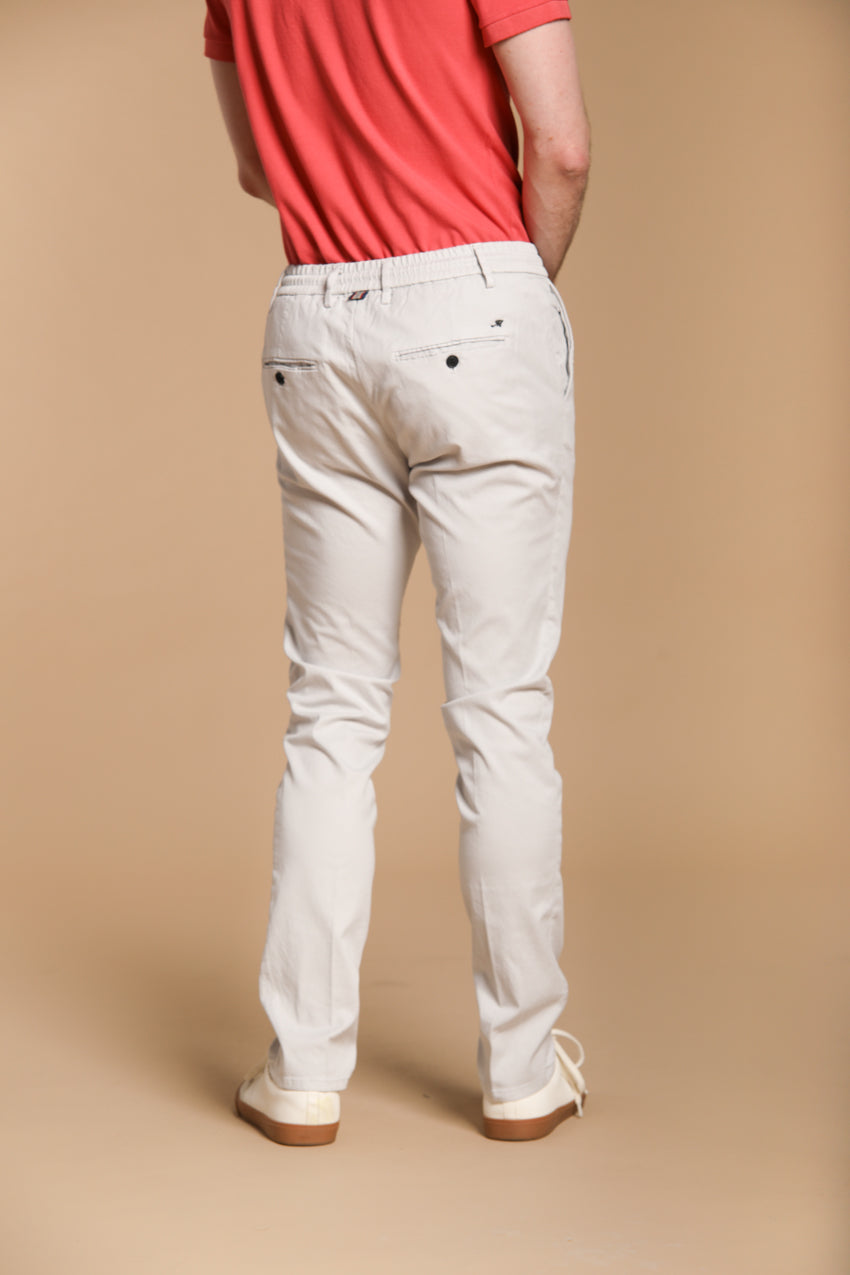 Milano Jogger pantalone chino jogger uomo in cotone e tencel extra slim fit