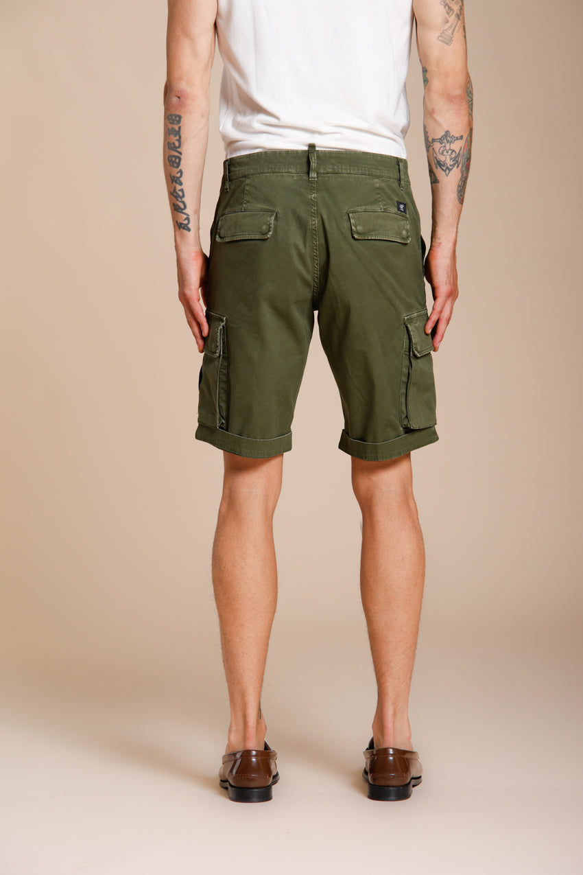 Chile Bermuda Cargo Herren aus Stretch Satin slim fit ①