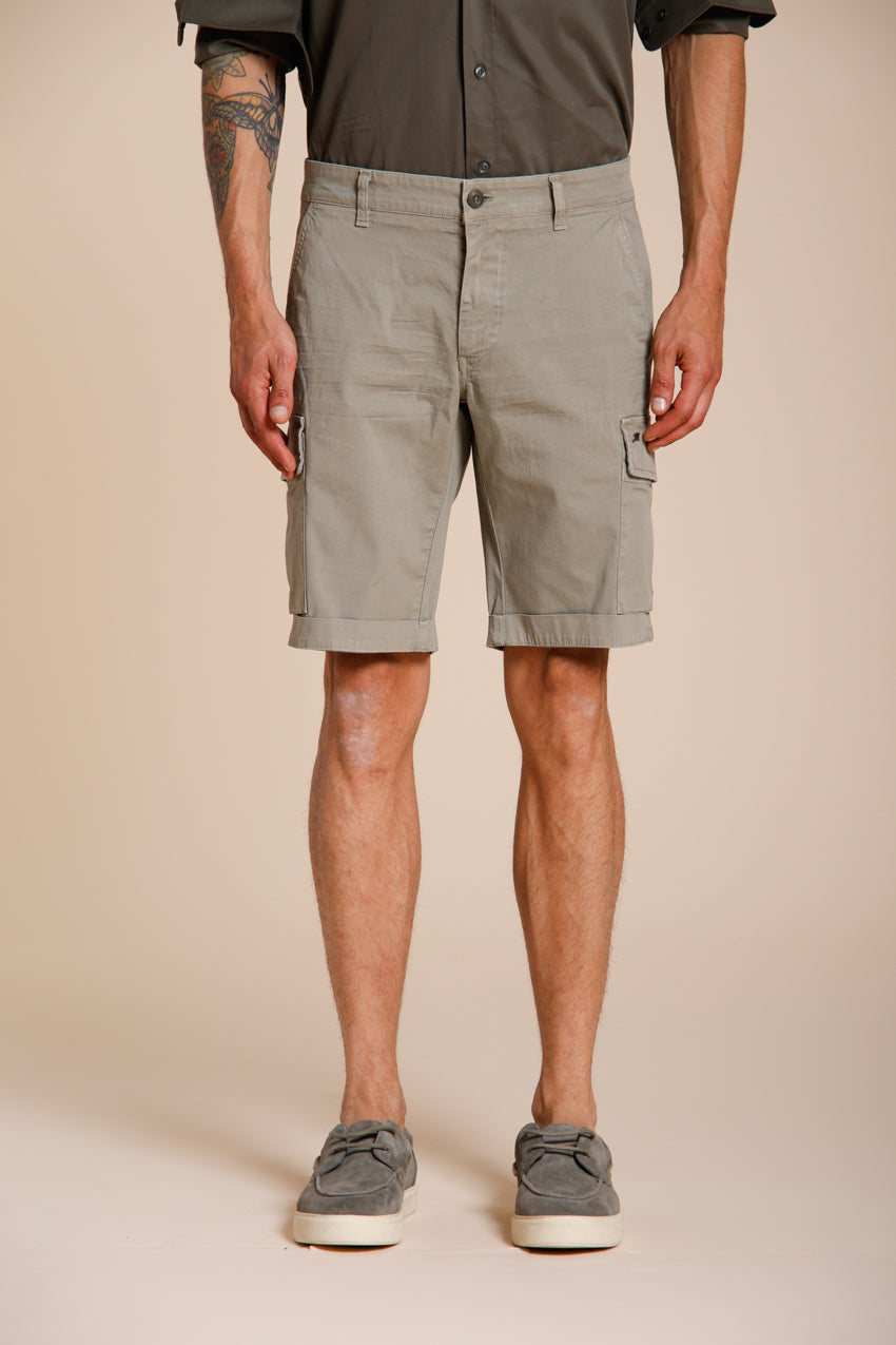 Chile Bermuda Cargo Herren aus Stretch-Satin slim fit ①