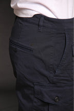 George Coolpocket Herren-Cargo-Bermuda aus Stretch-Satin logo edition Carrot Fit ①
