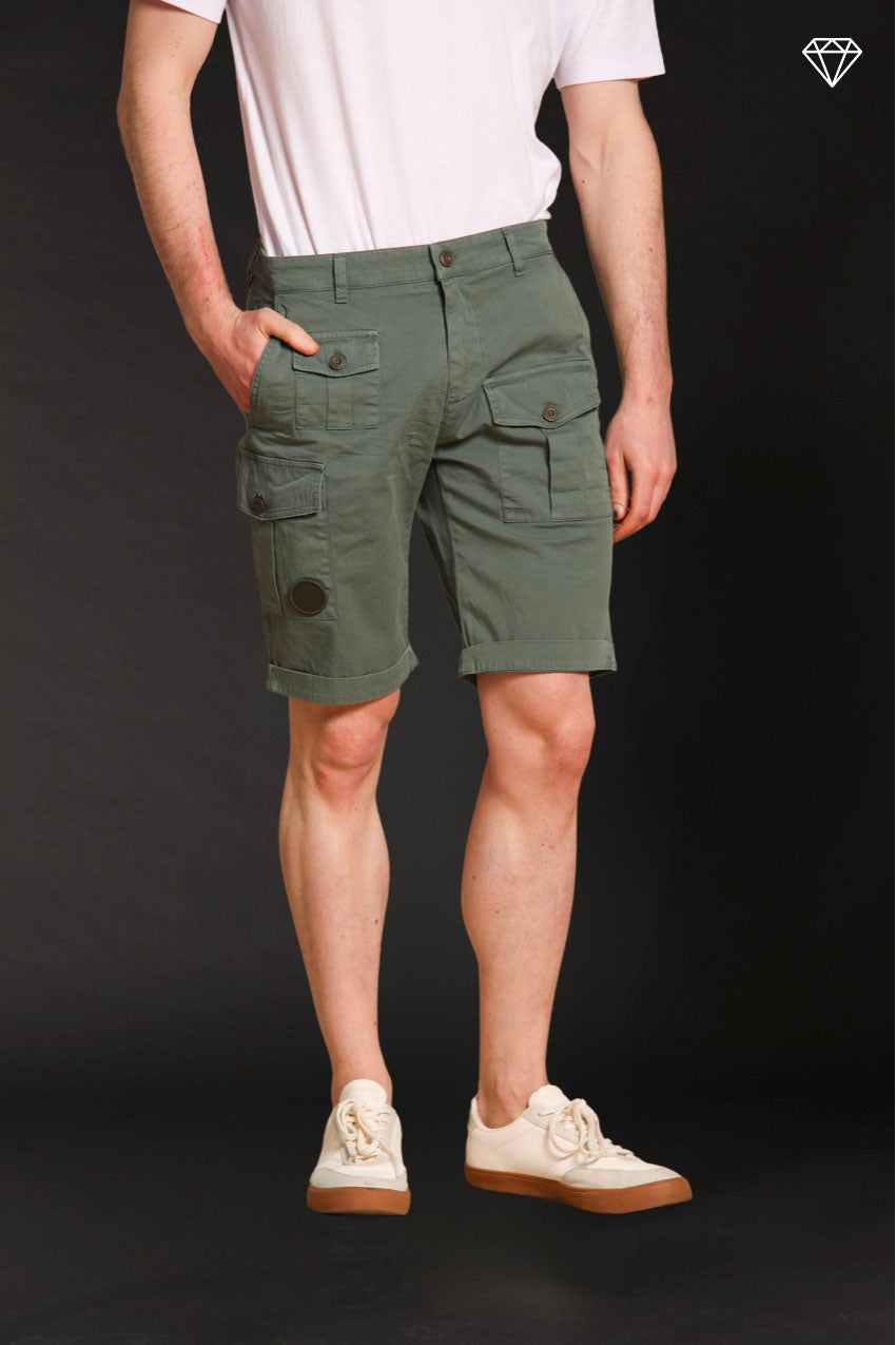 George Coolpocket Herren-Cargo-Bermuda aus Stretch-Satin logo edition Carrot Fit ①