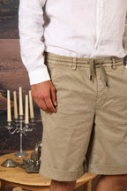 Khinos M74 Herren-Chino-Bermuda aus elastischem Baumwoll-Seiden-Twill Relaxed Fit