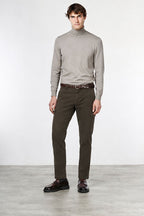 Pantalón cargo Chile para hombre en gabardina stretch extra slim fit ①