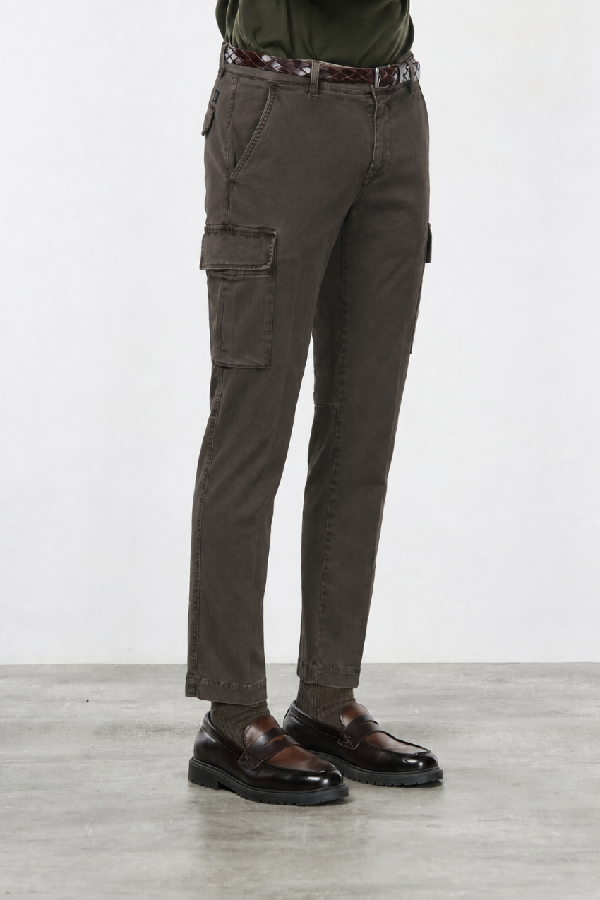 Chile pantalón cargo de hombre en gabardina stretch extra slim fit ①
