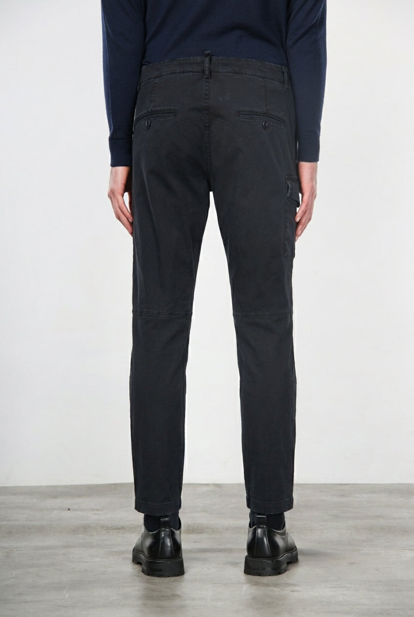 George Coolpocket pantalone cargo uomo in gabardina carrot fit ①