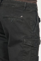 George Coolpocket pantalon cargo homme en gabardine carrot fit ①
