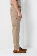 Pantalone cargo Mason's uomo kaki in twill relaxed fit, vista laterale su modello SS26