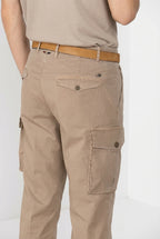 Dettaglio vita e tasche cargo pantalone cargo Mason's uomo kaki in twill SS26