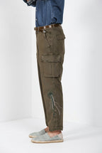 Dettaglio vita e tasche cargo pantalone cargo uomo Chile M74 Mason's verde in panama fiammata SS26