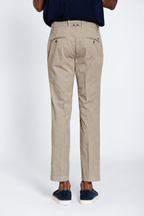 Milano pantalón chino hombre en gabardina stretch extra slim fit ①