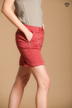 Jaqueline Damen Bermuda Chino in Gabardine mit Nieten slim fit ①