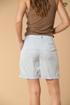 Immagine 5 bermuda chino donna in gabardina con borchie modello Jaqueline Curvie curvy fit 