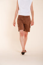 Dettaglio gamba bermuda cargo donna Chile Mason's marrone chiaro in twill SS26