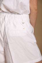 New York Cozy Bermuda Chino Damen in Fallschirmstoff aus Lyocell-Baumwoll-Mischung Relaxed Fit