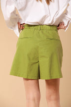 New York Cozy Bermuda Chino Damen in Fallschirmstoff aus Lyocell-Baumwoll-Mischung Relaxed Fit