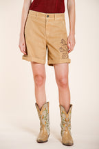 Dettaglio tasca cargo bermuda cargo donna Baltimora Mason's relaxed fit in panama fiammata beige scuro SS26