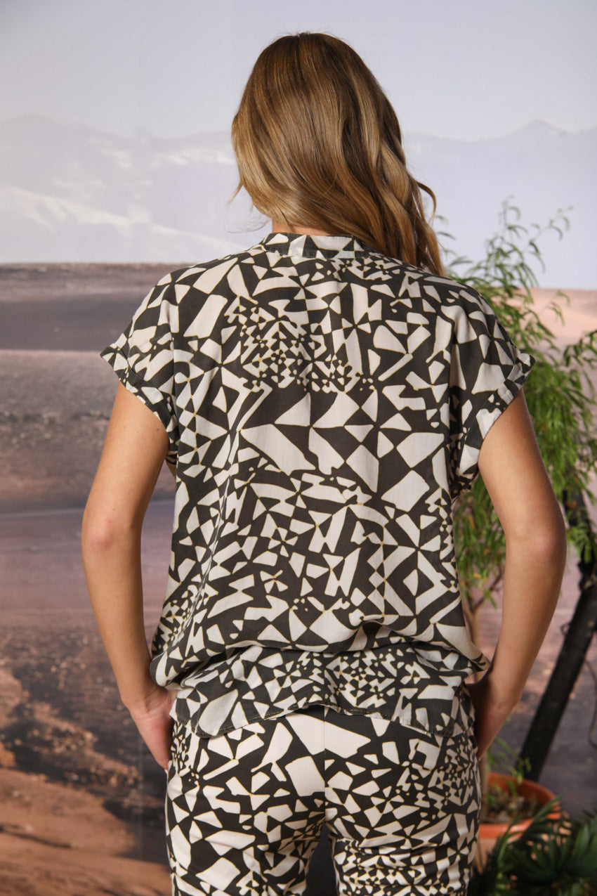 Adele MM Damenbluse mit kurzen Ärmeln aus Tencel mit geometrischem Muster