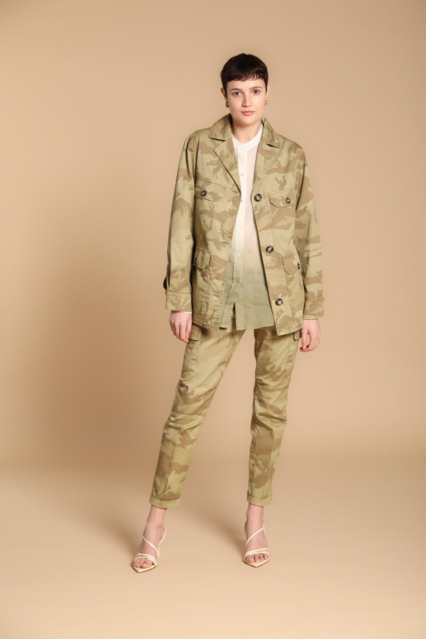 Santa Barbara Damenjacke aus Twill mit Camouflage-Beige-Druck