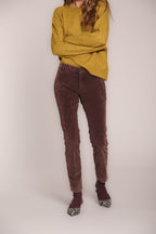 Foto 1 Jaqueline Archivio pantaloni chino donna in velluto 1000 righe slim fit