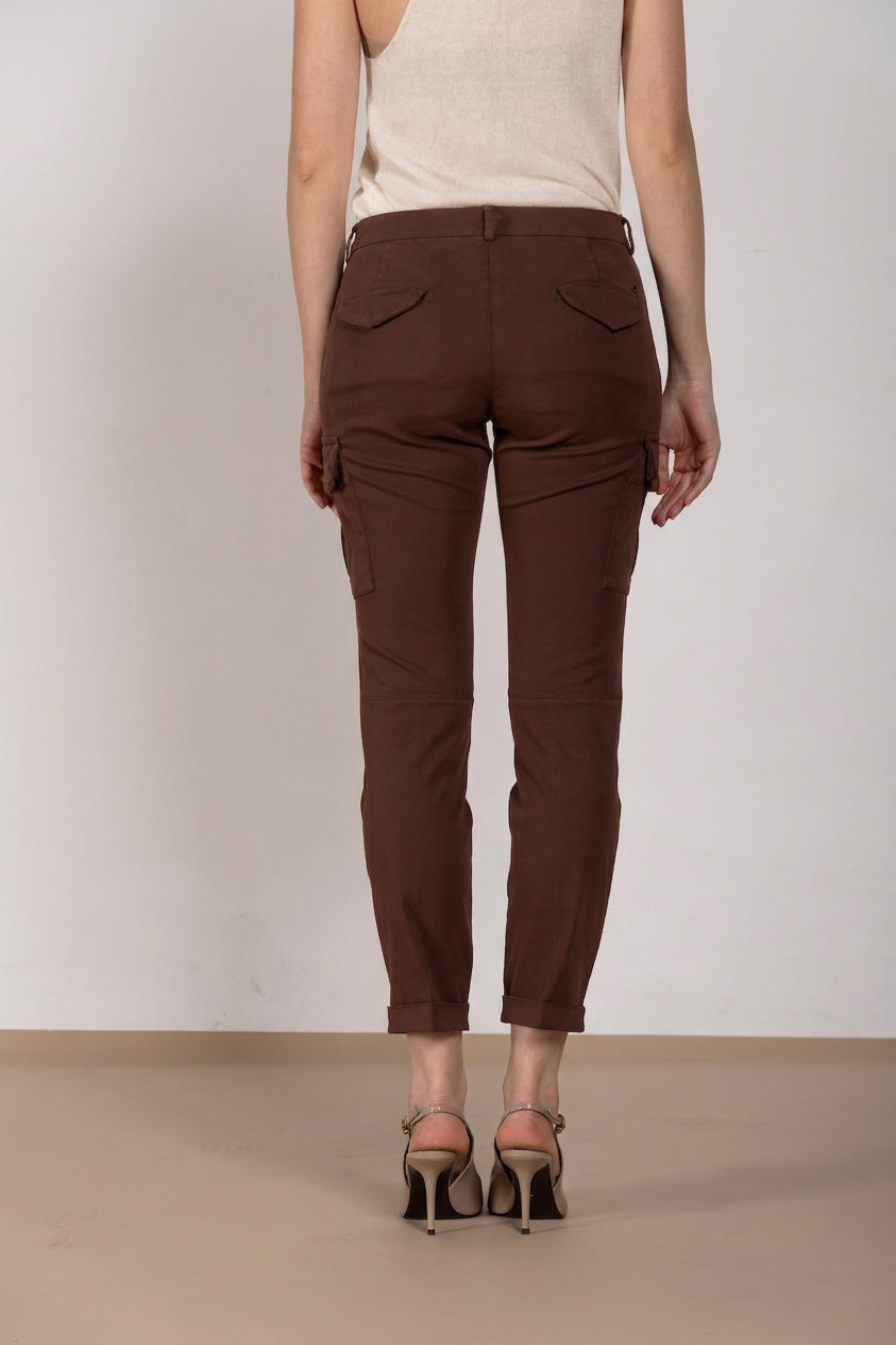 Chile City pantalon cargo femme en gabardine stretch slim fit