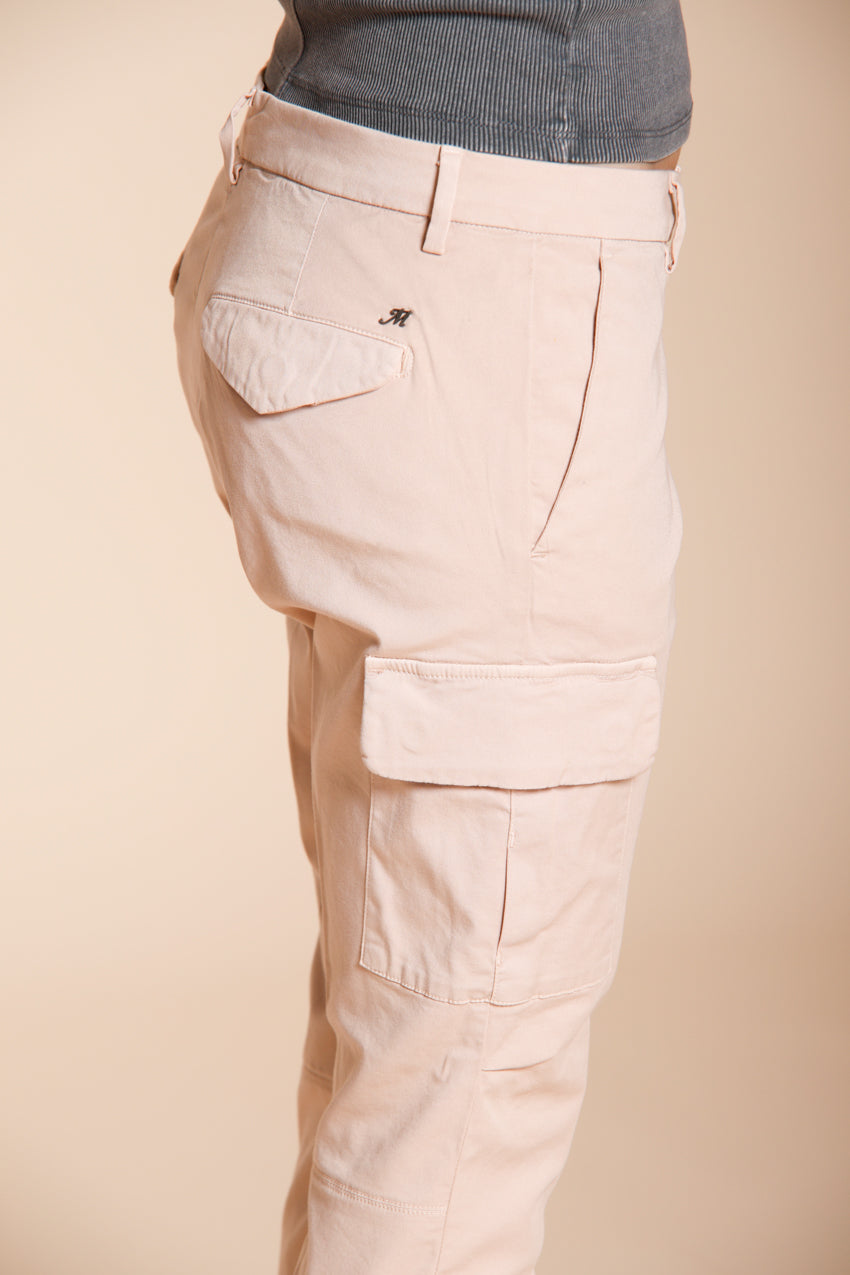 Dettaglio vita e tasche cargo pantalone cargo donna Chile City Mason's rosa in gabardina stretch SS26