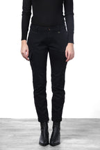 Chile City women’s cargo pants in satin with slim fit