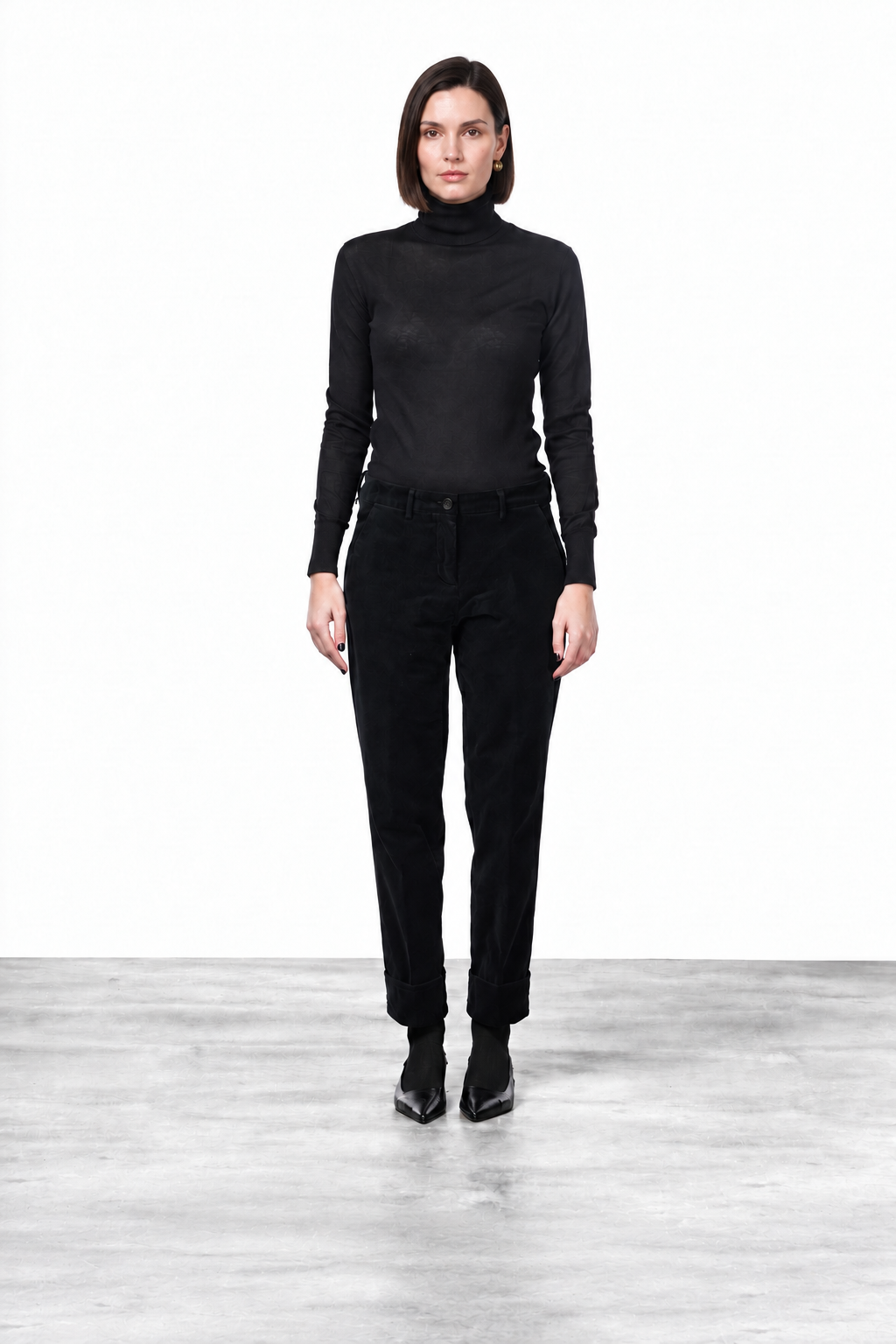New York Carrot women’s chino trousers in smooth velvet, carrot fit ①
