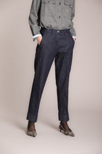 Foto 1 New York Carrot pantalone chino donna in denim stretch carrot fit