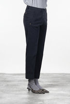 New York Carrot women’s chino pants in satin with carrot fit ①