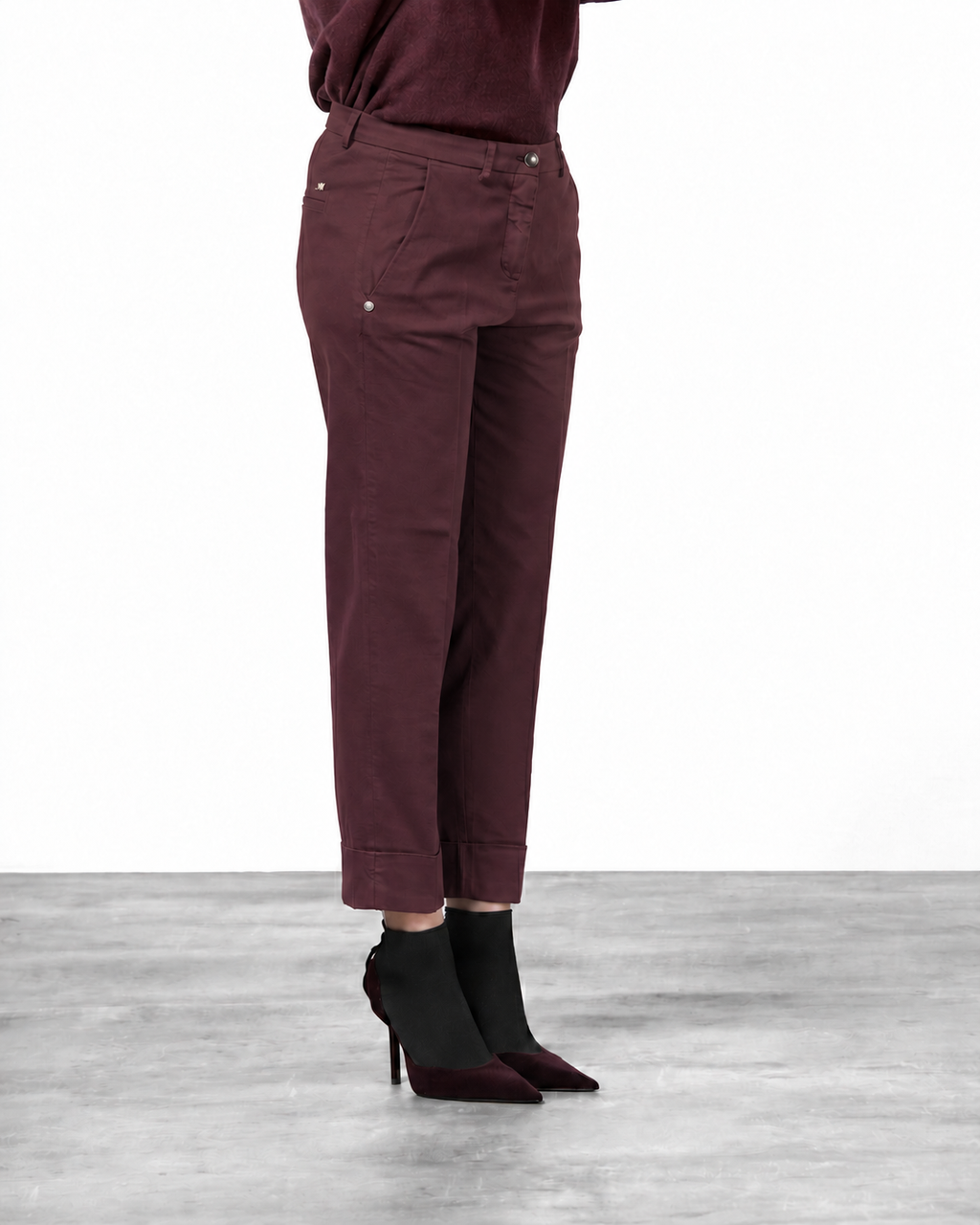 New York Carrot pantalón chino de mujer en raso carrot fit ①