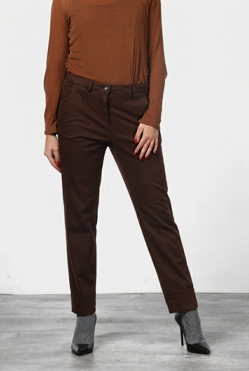 New York Carrot pantalone chino donna in gabardina cotone e lana carrot fit ①