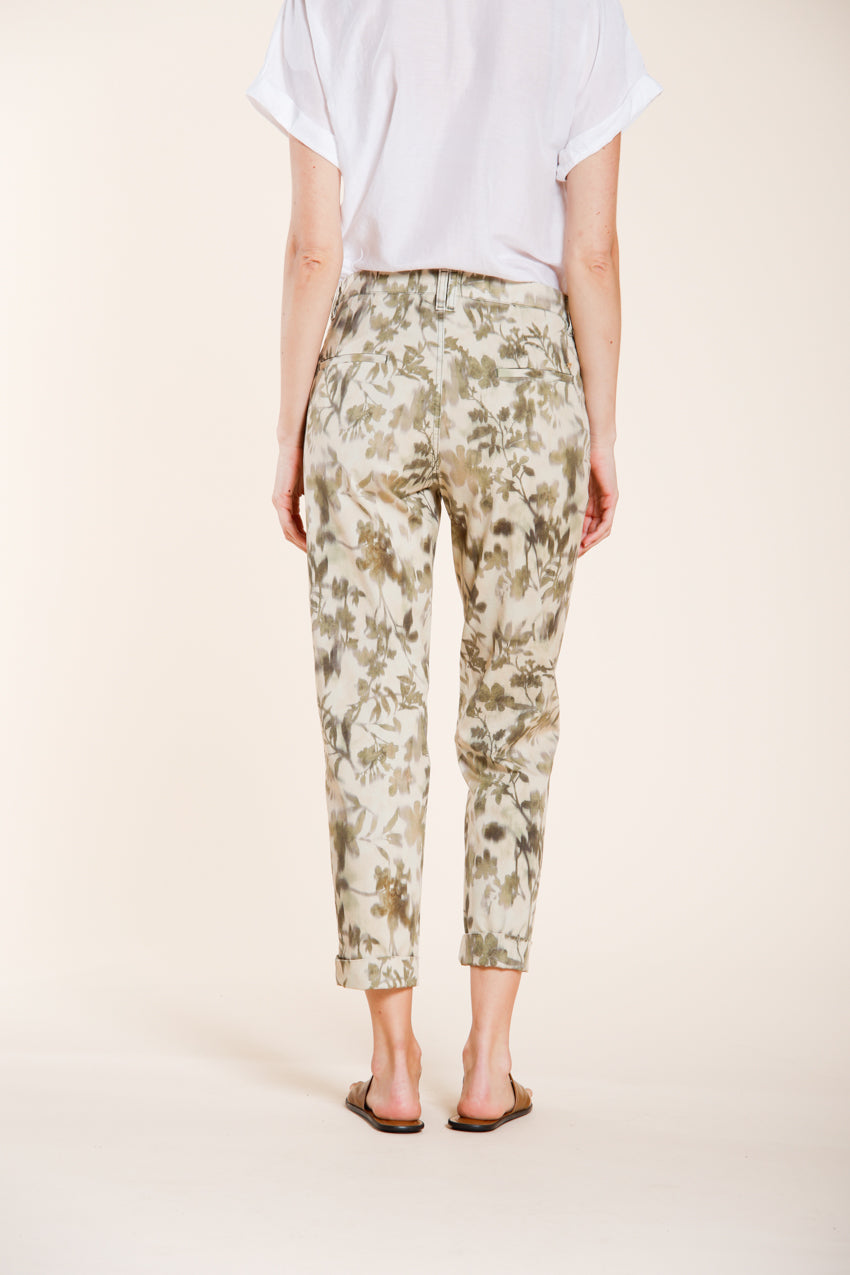 Marlene pantalone chino donna in gabardina stampa foglie carrot fit