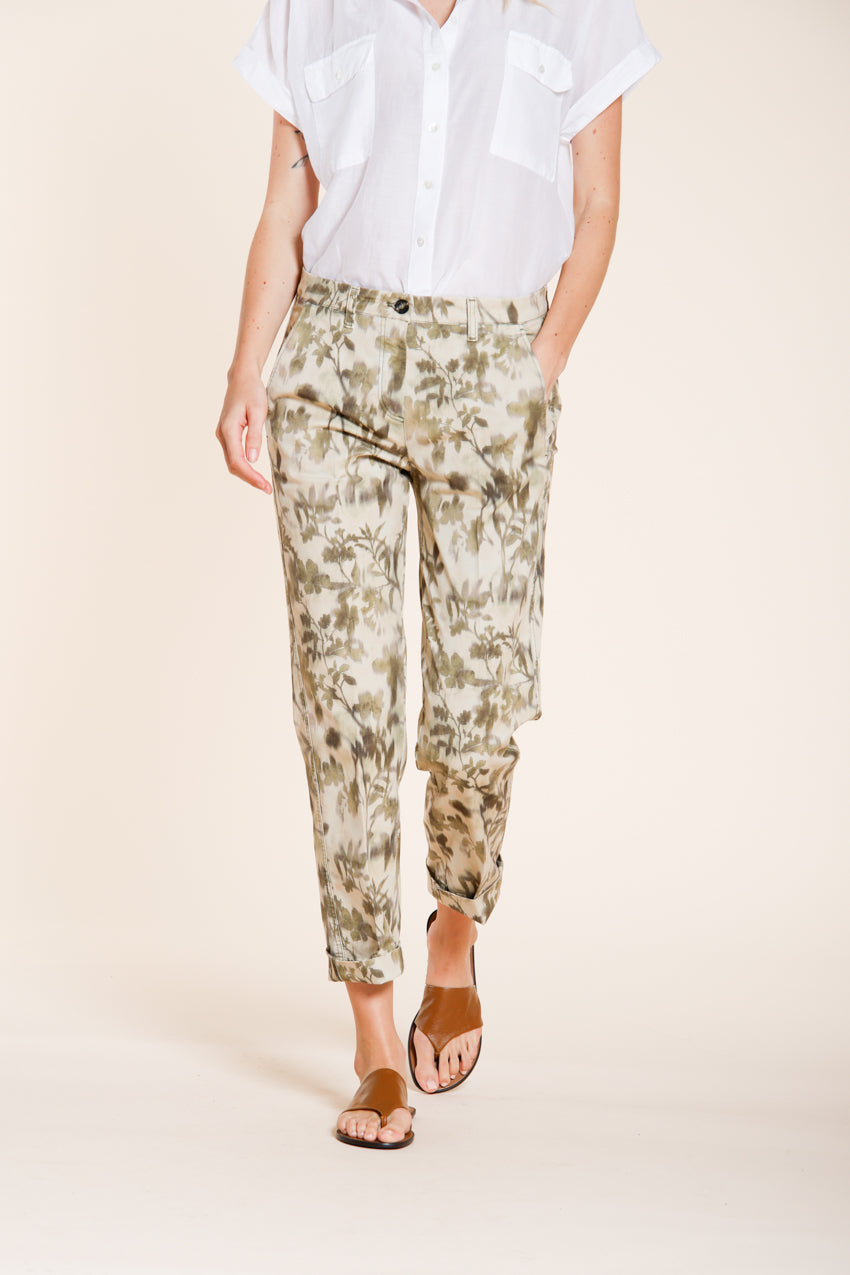 Marlene pantalone chino donna in gabardina stampa foglie carrot fit