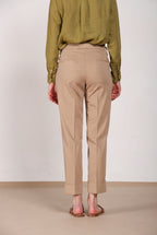 New York Carrot Sartoriale 1 Pince pantalone chino donna in raso di cotone e seta carrot fit ①