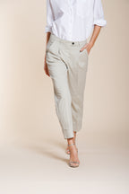New York Carrot Sartoriale 1 Pince pantalon chino femme en satin de coton et soie carrot fit ①