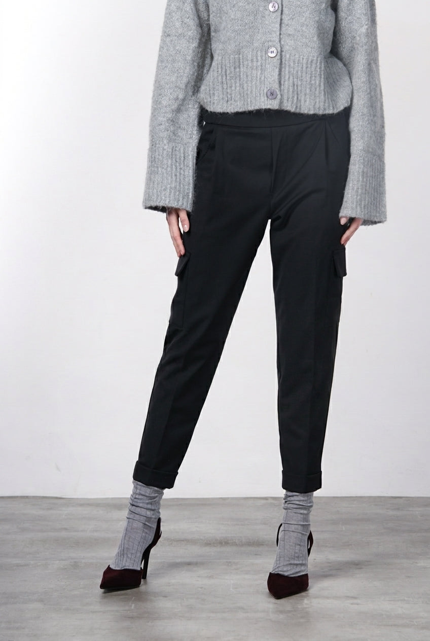 Chile Jogger women’s cargo pants in wool with relaxed fit