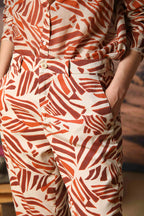 Linda Summer Damen Chino Jogger Hose aus Twill mit geometrischem Muster Relaxed Fit