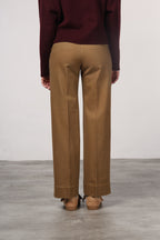 New York Studio women’s chino pants in satin with straight fit