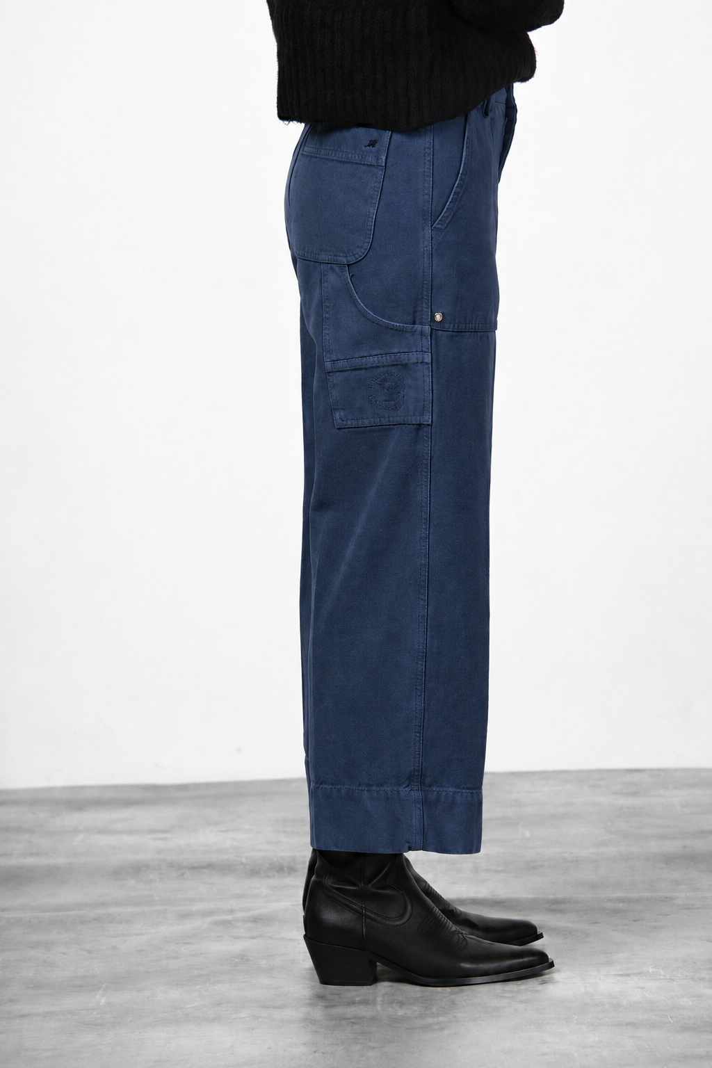 Dallas Wide women’s chino pants in canvas with straight fit