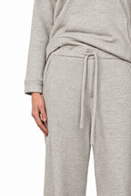 New York Studio Elax women’s chino pants in knit-effect jersey with straight fit