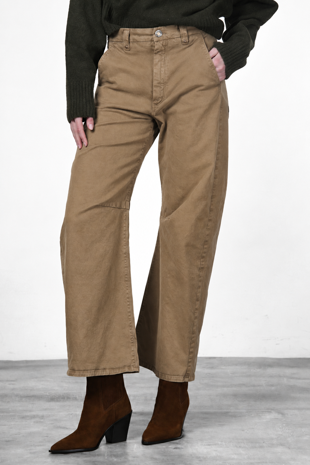 Vivienne City women’s chino pants in gabardine with balloon fit