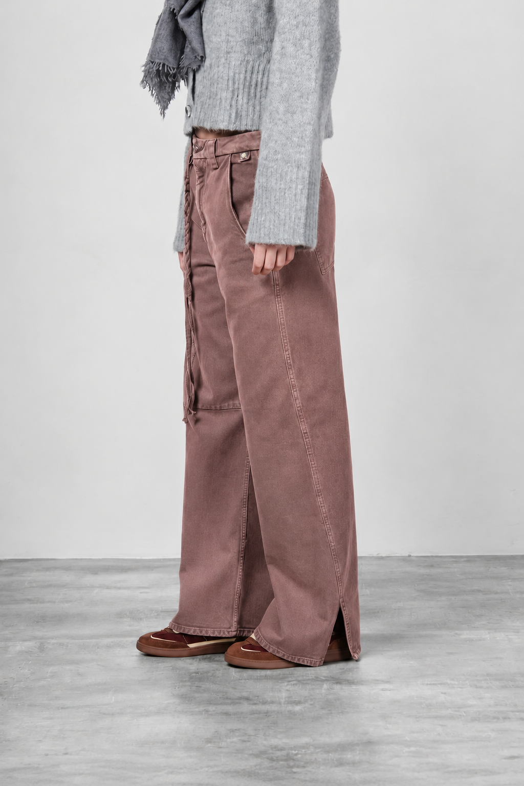 Violette pantalón chino de mujer en twill balloon fit ①
