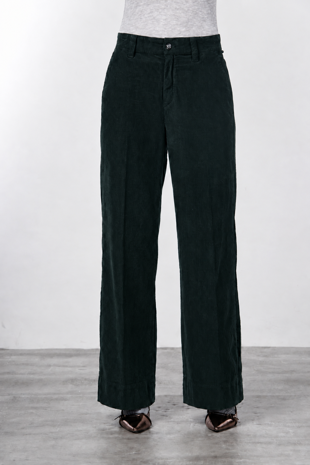 New York Wide women's chino trousers in 500-wale corduroy, wide leg