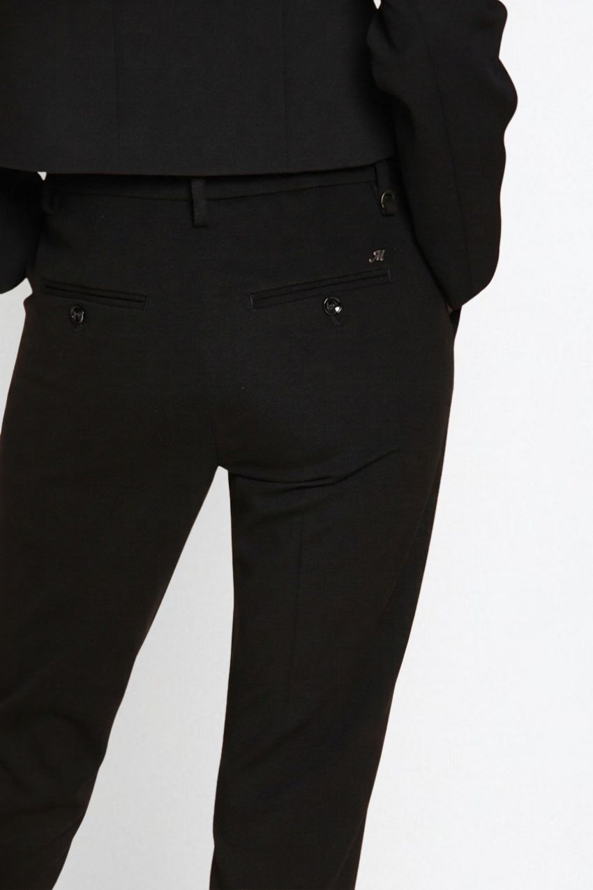 New York Slim pantalone chino donna in jersey tecnico slim fit ①