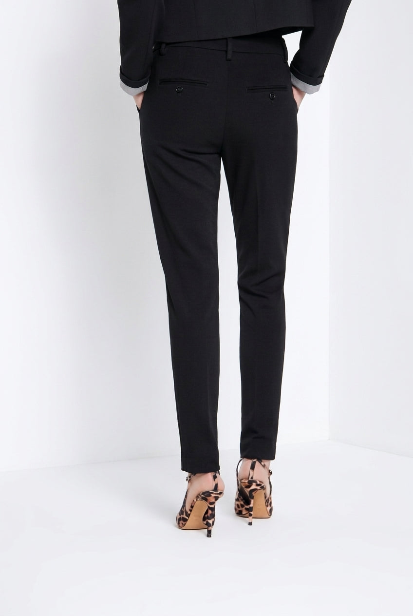 New York Slim pantalone chino donna in jersey tecnico slim fit ①