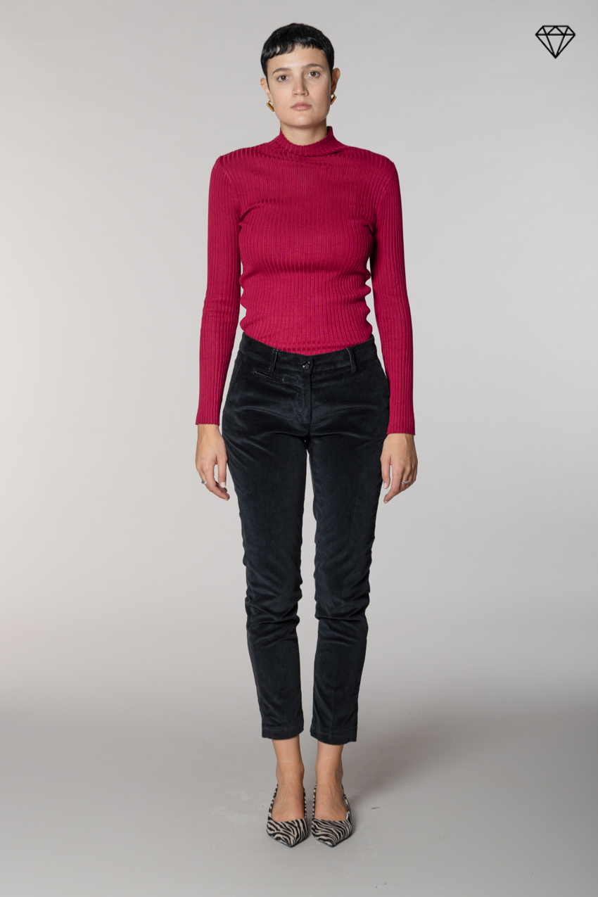New York Slim pantalon chino femme en velours côtelé slim fit ①