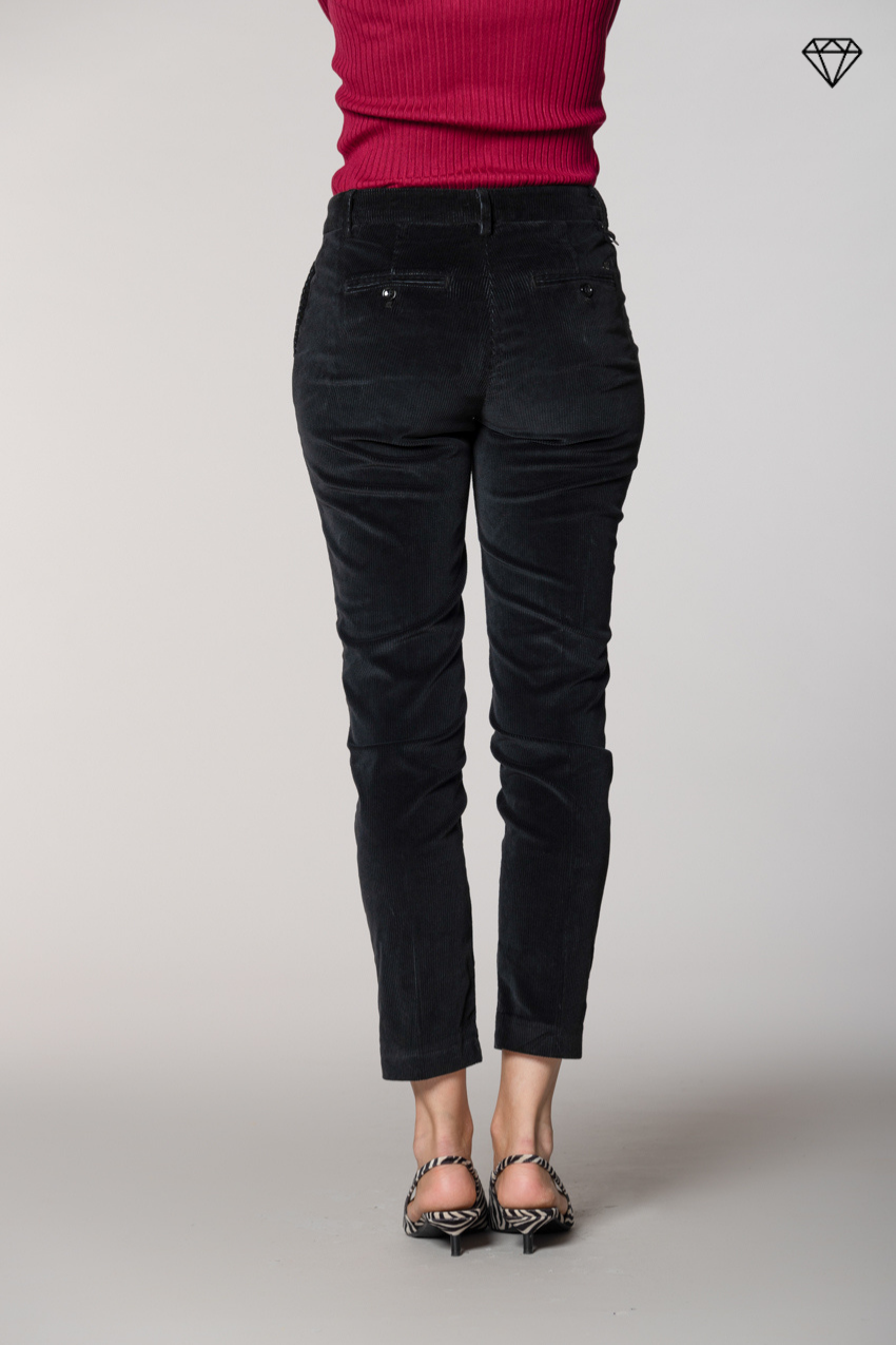 New York Slim pantalon chino femme en velours côtelé slim fit ①