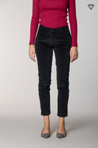 New York Slim pantalon chino femme en velours côtelé slim fit ①