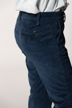 New York Slim pantalon chino femme en velours côtelé slim fit ①