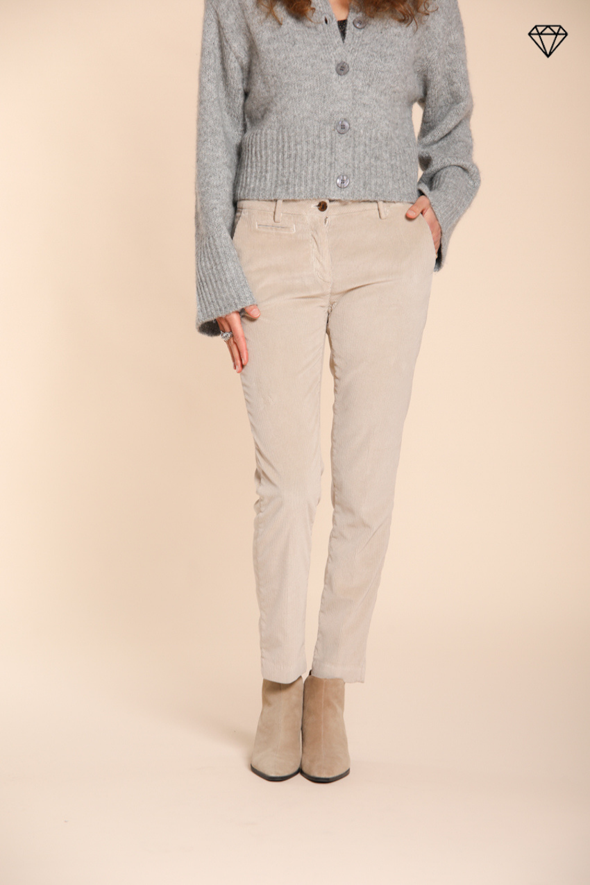 New York Slim pantalon chino femme en velours côtelé slim fit ①